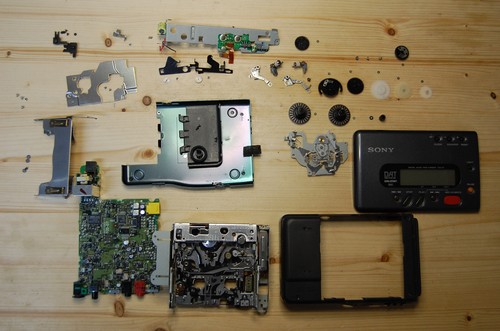 Servizio riparazione walkman